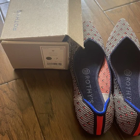 Rothy’s The Point Flat in Coral Dot size 7 - Picture 7 of 8